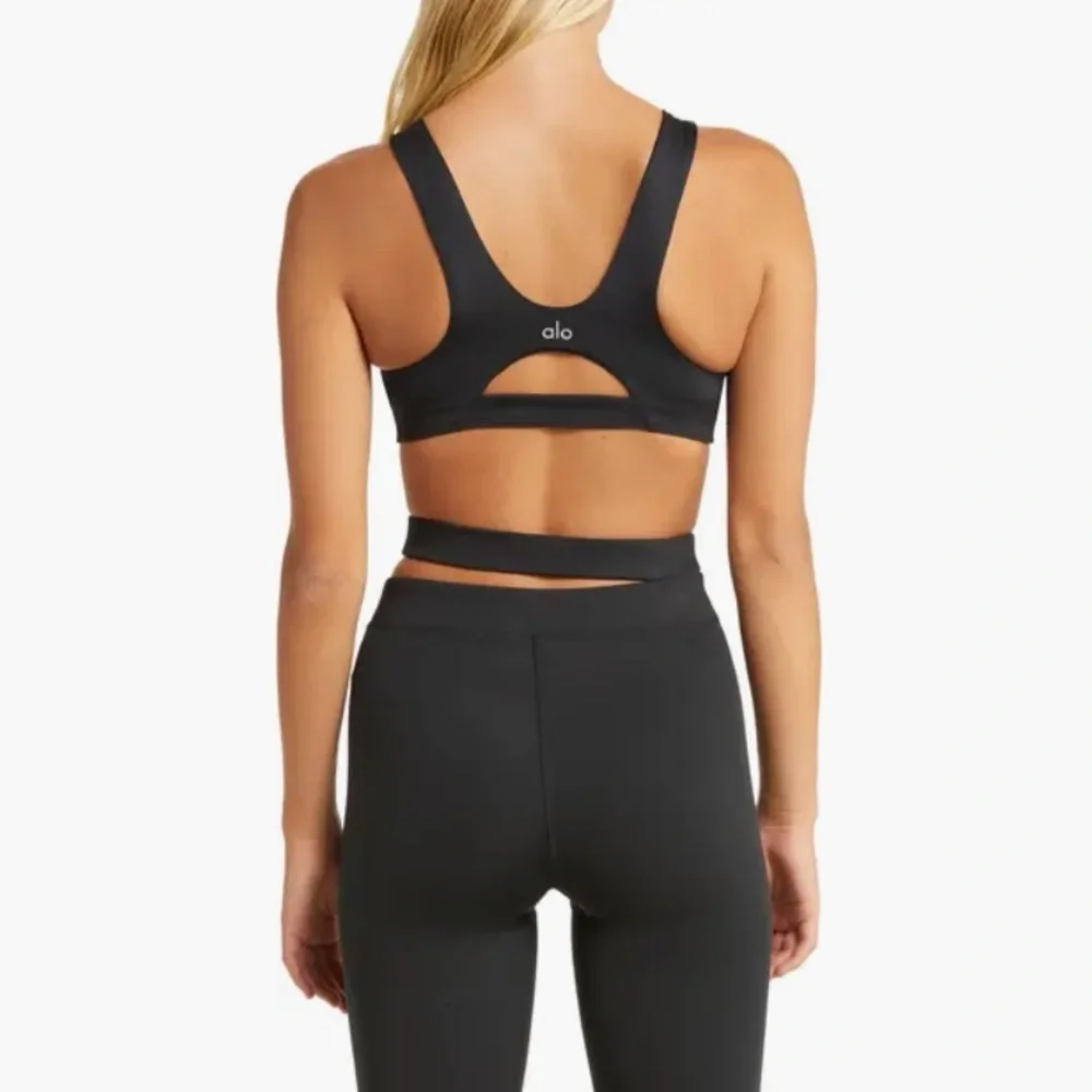 ALO Yoga Airlift All Access Cutout Bra in Black